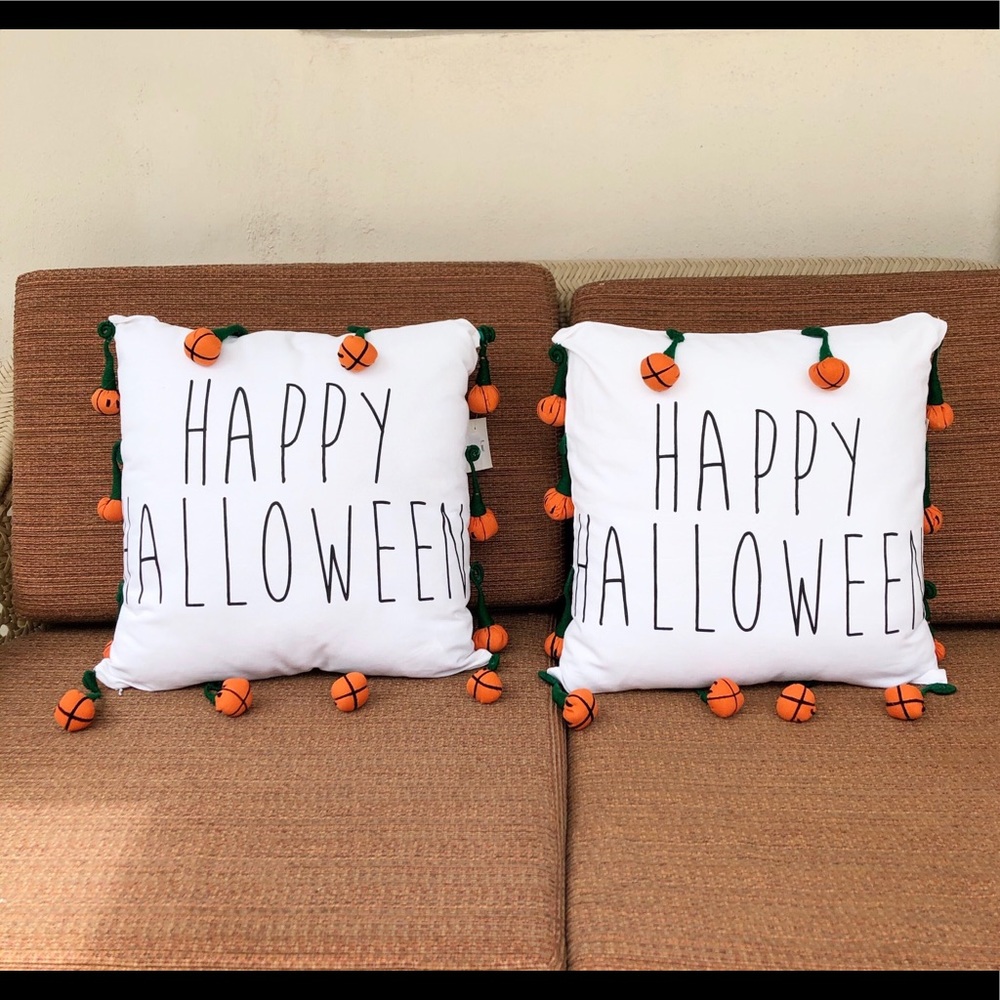 Set of 2 Elise & James Happy Halloween Cushion Pillow Covers  NWT